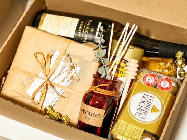 מארז פרימיום מתנה מפנקת לחתונה