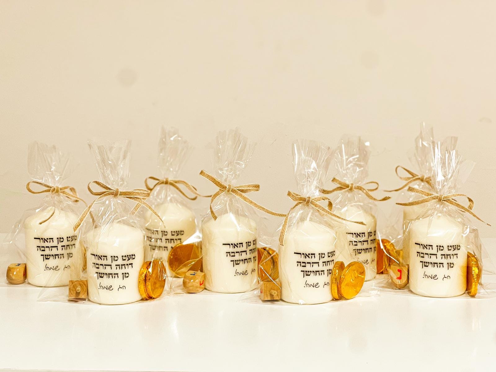 ערכת חנוכה עם נר בעיצוב אישי – תמונה 12