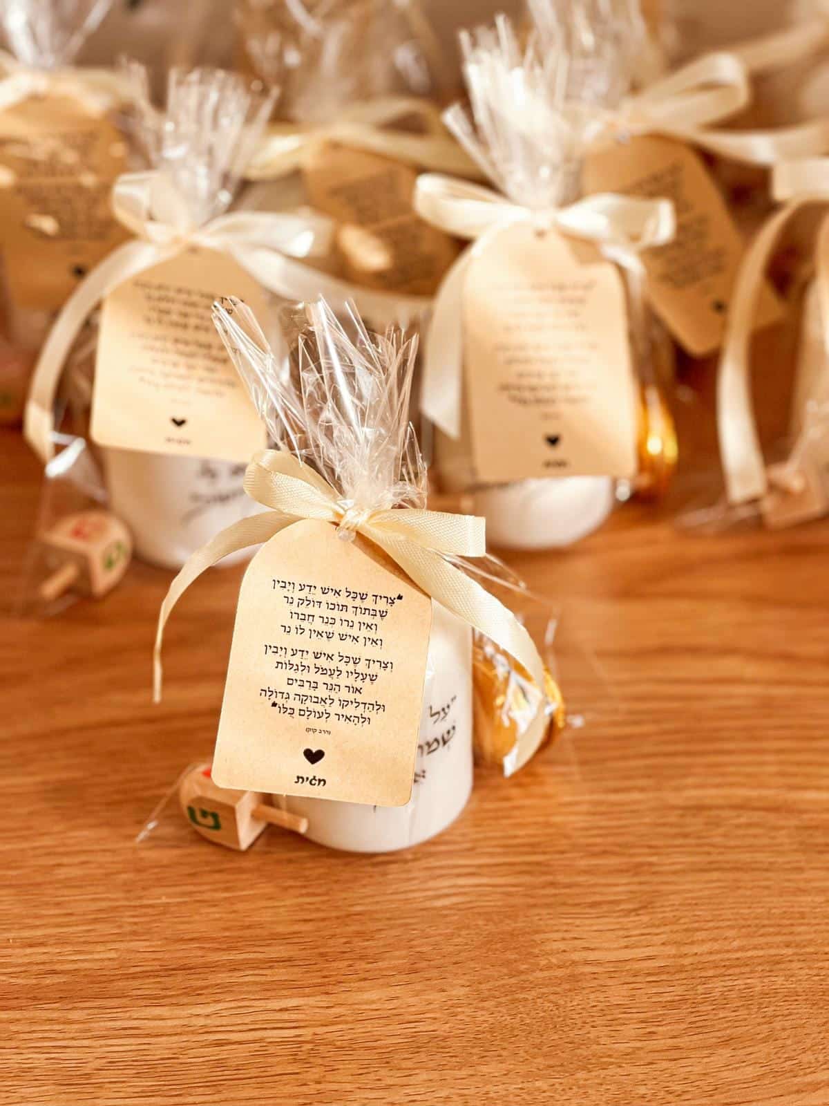 ערכת חנוכה עם נר בעיצוב אישי – תמונה 6