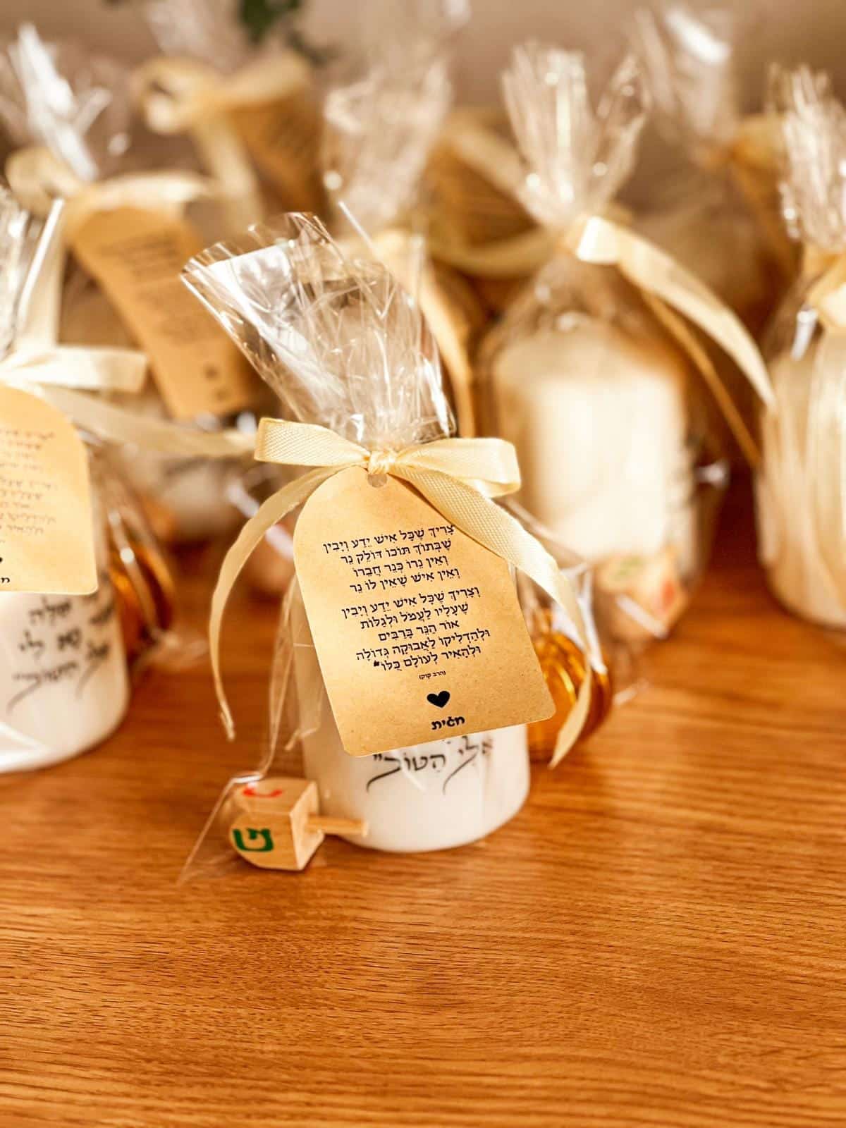 ערכת חנוכה עם נר בעיצוב אישי – תמונה 7