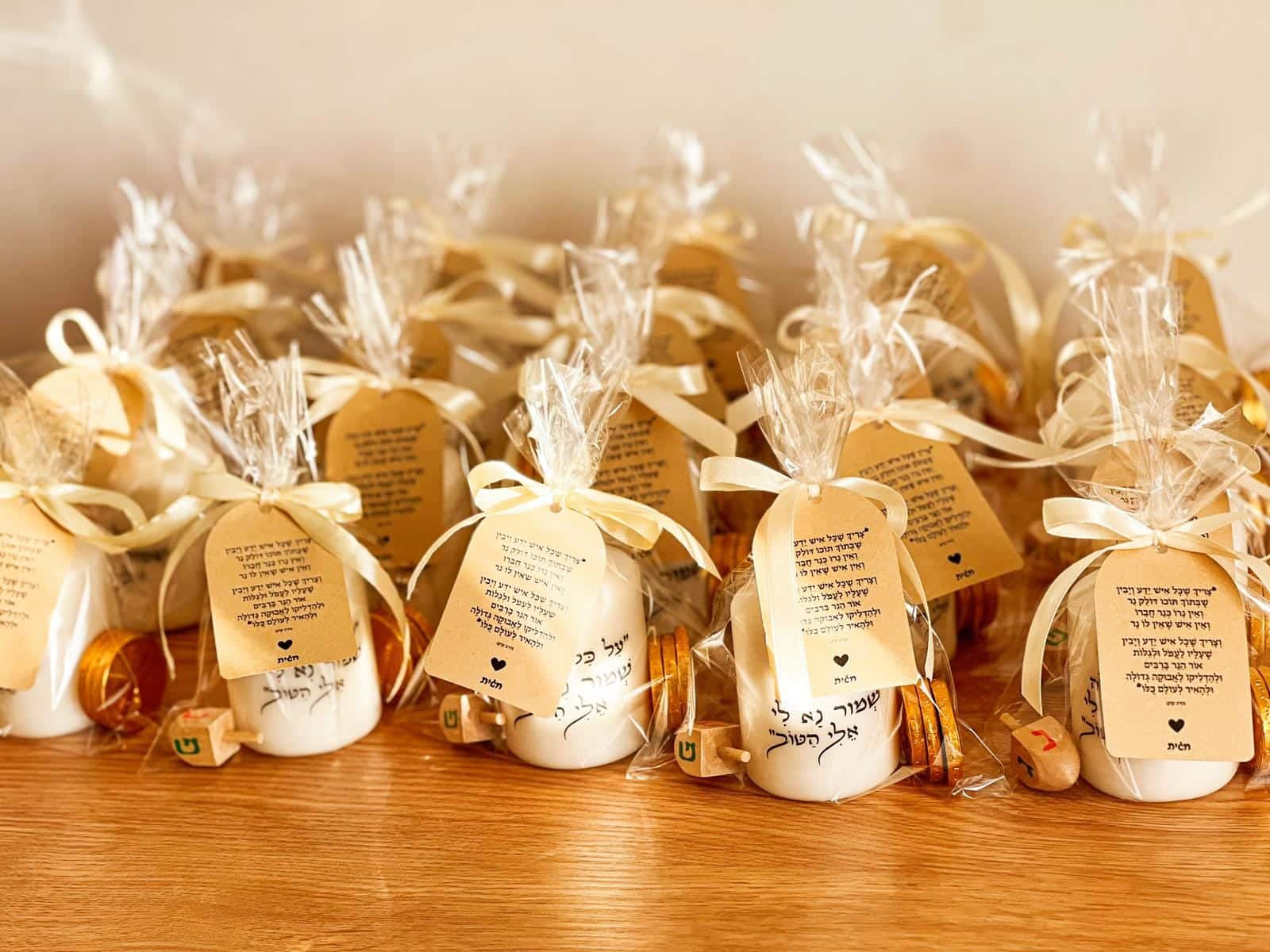 ערכת חנוכה עם נר בעיצוב אישי – תמונה 8